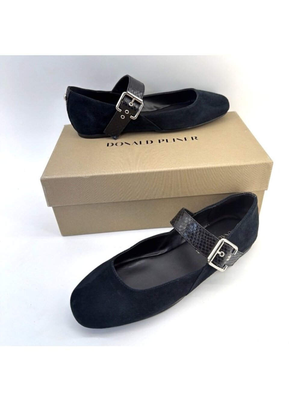 Donald Pliner Liane Black Suede Mary Janes Womens Ballerina Flats Size 8